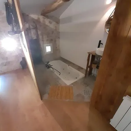 לינה וארוחת בוקר Maison De Nant Vorey