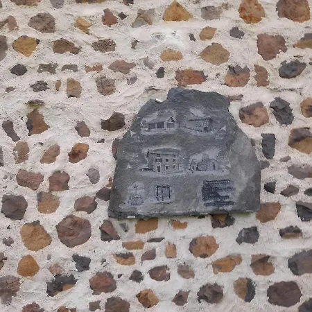 Maison De Nant לינה וארוחת בוקר *