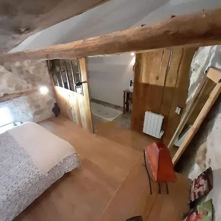 לינה וארוחת בוקר Maison De Nant