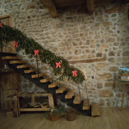 Maison De Nant לינה וארוחת בוקר *